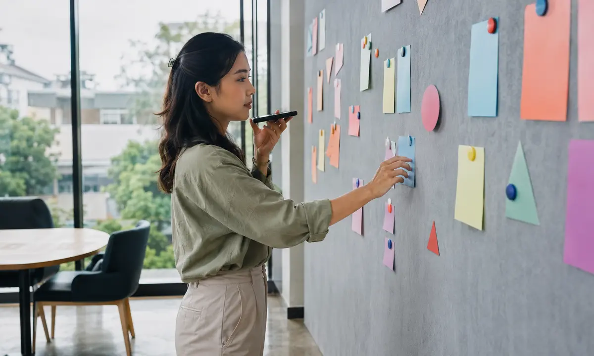 Profesional Indonesia merencanakan kolaborasi remote asinkron